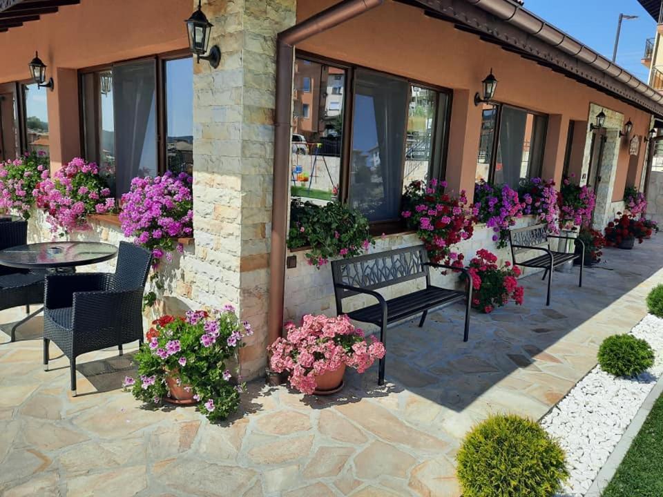 Hotel Perla Dospat Exterior foto